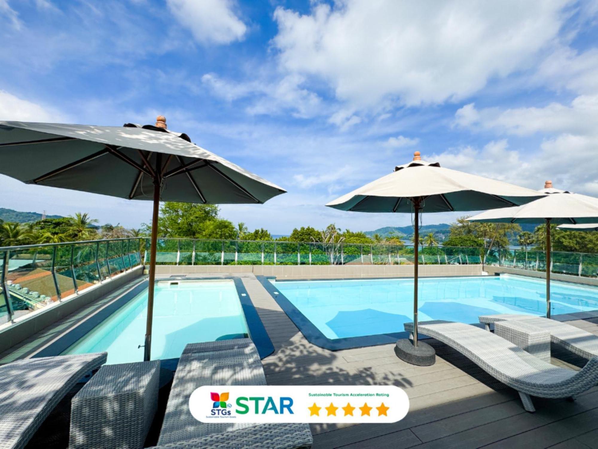 Clarian Hotel Beach Patong Exterior photo